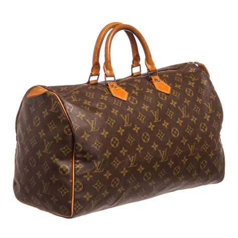 louis vuitton speedy 40 bag.